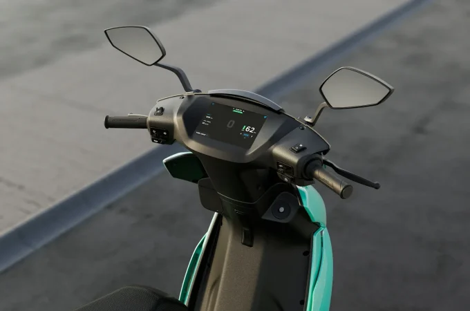Ather electric scooter controls and dashboard